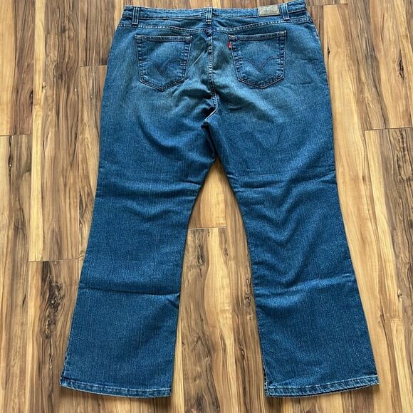 Levi's 515 Bootcut Jeans - Picture 8 of 8